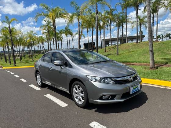 HONDA CIVIC 2.0 EXR 16V FLEX 4P AUTOMÁTICO HONDA CIVIC 2.0 EXR 16V FLEX 4P AUTOMÁTICO
